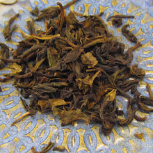 Load image into Gallery viewer, Darjeeling - Loose Tea in Signature Tea Tin
