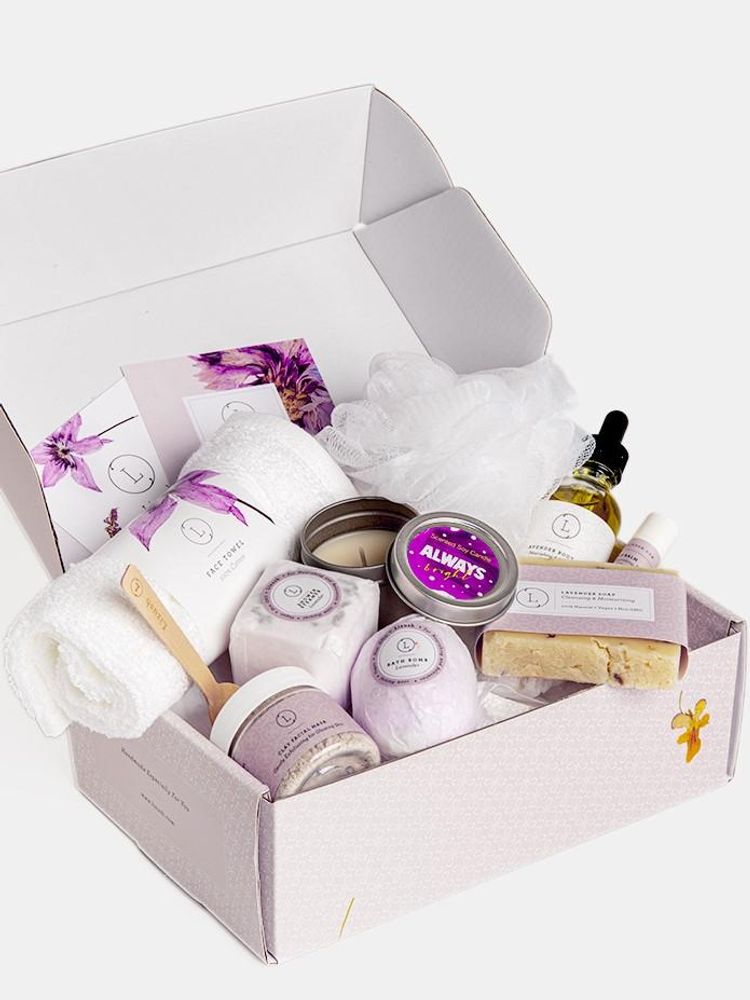 A Spa Gift Box, Natural Lavender Bath & Body Relaxing Package for Frie ...